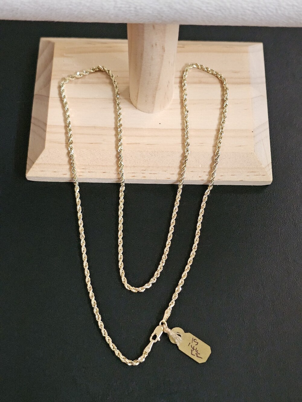 14k Gold Necklace 22 Inch